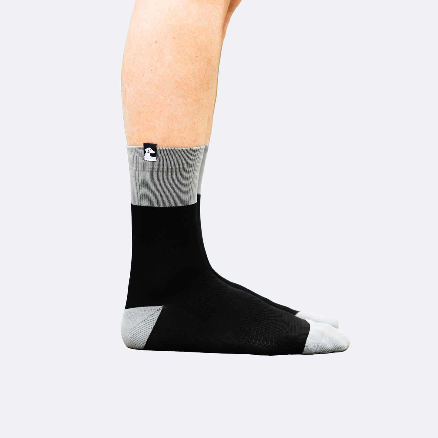 INSTINCT · black/grey